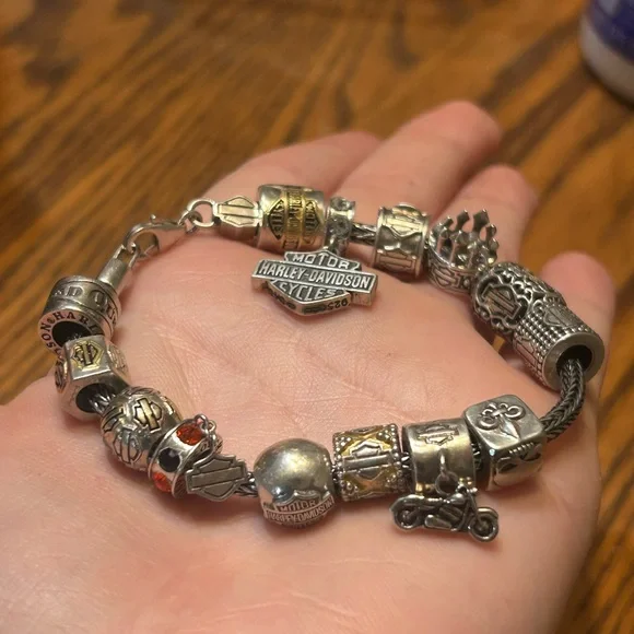 Harley-Davidson Sterling Silver 15 Charm Pandora Bracelet - Picture 4 of 15